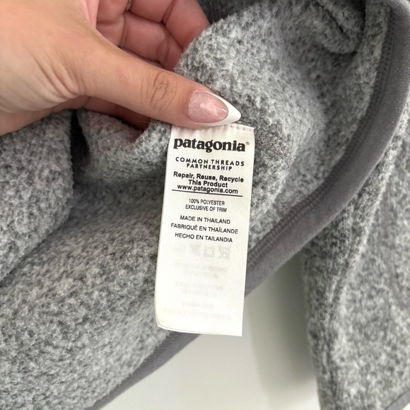 Patagonia Better Sweater 1/4 Zip Women’s Size M Hiking Outdoors Travel - Picture 5 of 6